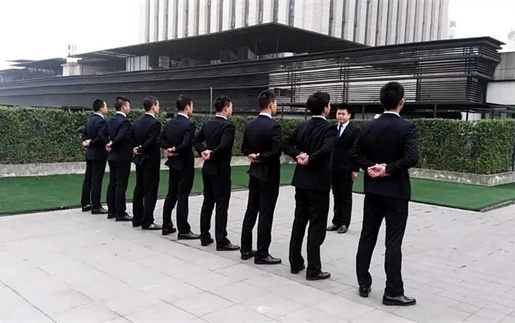 武冈揭秘：如何选择靠谱的收债公司？老司机给你支招